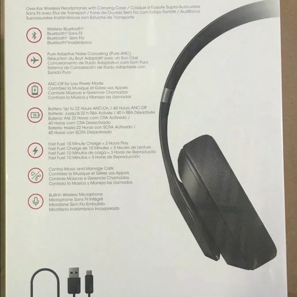 BeatsStudio3WirelessOverEar Headphones-Matte black